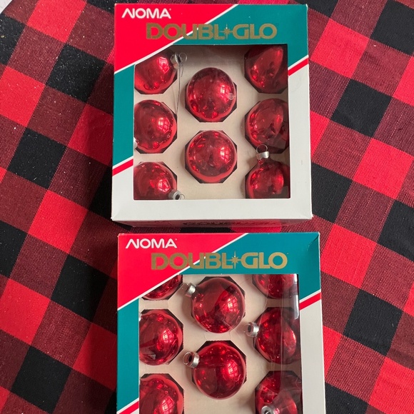 2 Boxes (16) of Vintage Noma Double Glo Ornaments - Picture 1 of 9